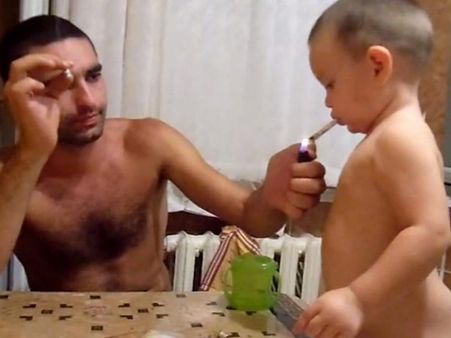 આને બાપ કહેવાય કે કસાઇ? વીડિયો જોઇને તમે જાતે જ નક્કી કરો!