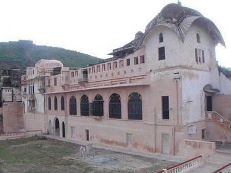 મોતી મહેલ