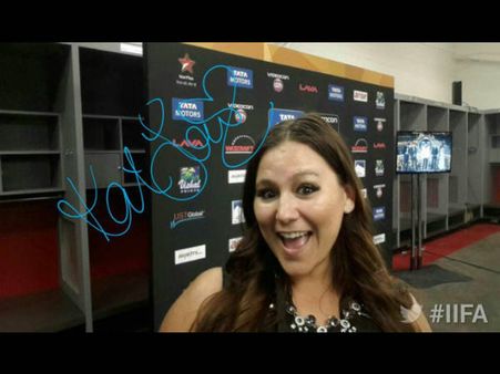 સેલ્ફીના રવાડે સિતારા સેલ્ફીના રવાડે સિતારા