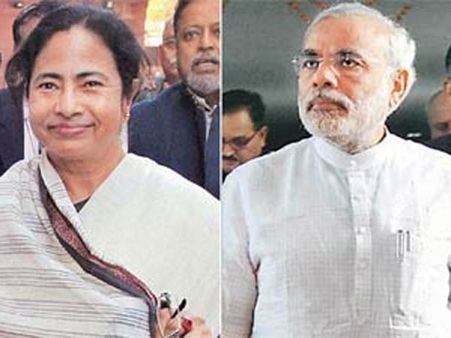 મોદી પીએમ બન્યા તો દેશને ગુજરાતની જેમ સળગાવશેઃ મમતા મોદી પીએમ બન્યા તો દેશને ગુજરાતની જેમ સળગાવશેઃ મમતા