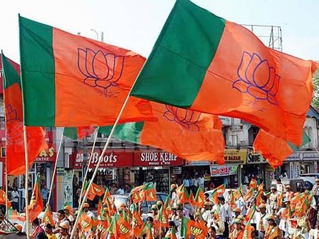 ઇતિહાસ ભાજપની સાથે