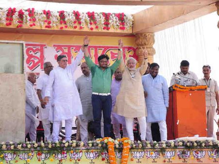 મજબૂત સરકાર બનાવવાનું કામ અમેઠીનું મજબૂત સરકાર બનાવવાનું કામ અમેઠીનું