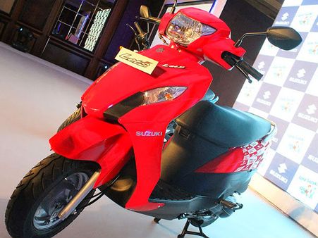 સુઝુકી લેટ્સના ફીચર્સ