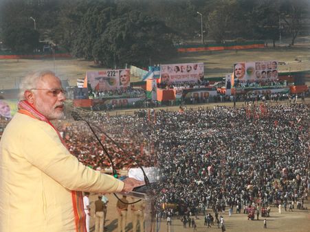 મોદીએ આઝમગઝમાં ચૂંટણી પંચ પર પક્ષપાતનો આરોપ લગાવ્યો