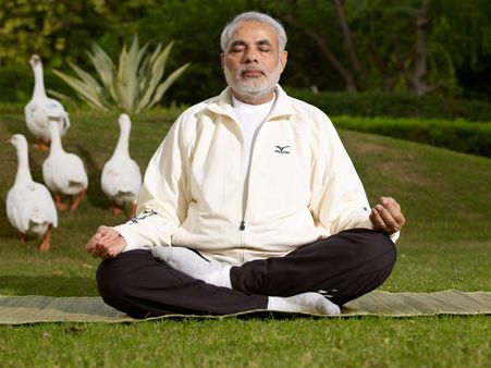 મોદી યોગ સાથે કોઇ બાંધછોડ નથી કરતા