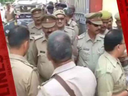 વારાણસીમાં ભાજપના કાર્યાલય પર પોલીસના દરોડા વારાણસીમાં ભાજપના કાર્યાલય પર પોલીસના દરોડા