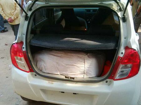 વારાણસીમાં ભાજપના કાર્યાલય પર પોલીસના દરોડા વારાણસીમાં ભાજપના કાર્યાલય પર પોલીસના દરોડા