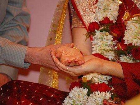 હવે 24 કલાકની અંદર થઇ શકે છે લગ્ન નોંધણી