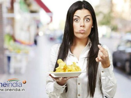 માસિકધર્મ દરમિયાન ભૂલથી પણ ના ખાશો આ 7 વસ્તુઓ