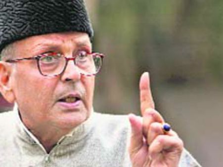 અનુજ પટેલ-વી. પી. સિંહ