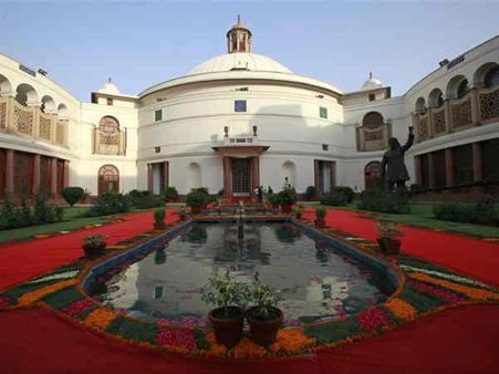 કેટલીક ઐતિહાસિક પળોનો સાક્ષી