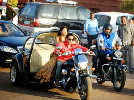 જૅકલીન ફર્નાન્ડીઝ