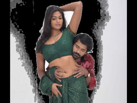 સાઉથ ઇન્ડિયન ફિલ્મોની સ્પાઇસી તસવીરો