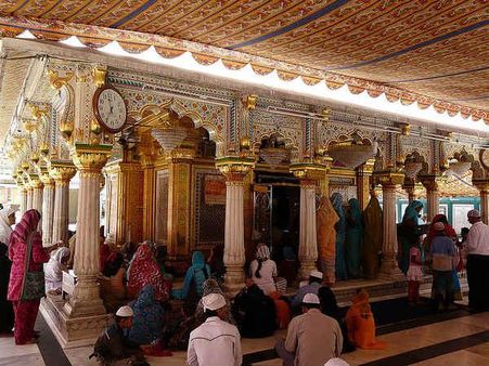 દરગાહમાં શું ન કરવું