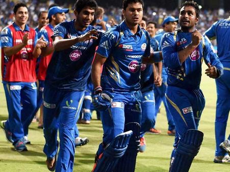 મુંબઇની ઇનિંગ