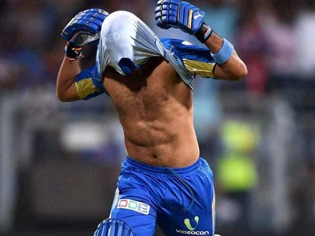 મુંબઇની ઇનિંગ