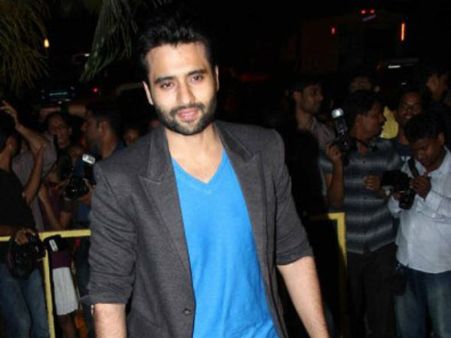 કરણ જૌહરની બર્થ ડે પાર્ટી કરણ જૌહરની બર્થ ડે પાર્ટી