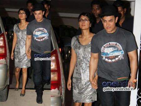 કરણ જૌહરની બર્થ ડે પાર્ટી કરણ જૌહરની બર્થ ડે પાર્ટી