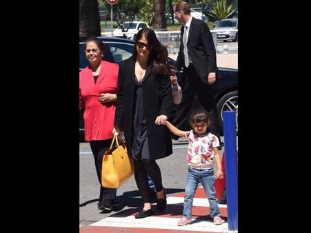 માતા-પુત્રી સાથે ઐશ