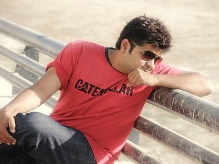 યશ ઠક્કર