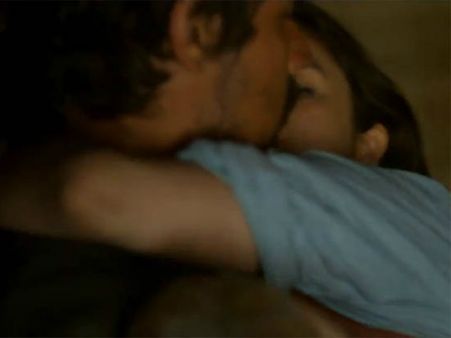 રણદીપ સાથે લિપલૉક