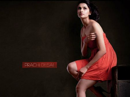 એક વિલનમાં પ્રાચીનું ‘આવારી...’ આયટમ સૉંગ, ફર્સ્ટ લુક રિલીઝ