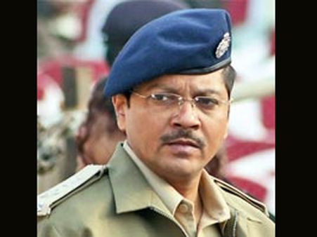 ગુજરાત સરકારની મંજૂરી મળતા જી.એલ સિંઘલે ફરી હોદ્દો સંભાળ્યો