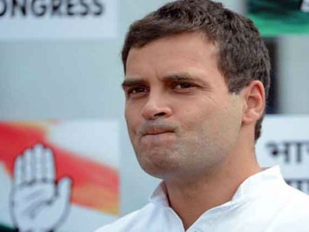 બદાયૂં રેપ-મર્ડર કેસ: પીડિત પરિવારને મળ્યા રાહુલ, કરી CBI તપાસની માંગ