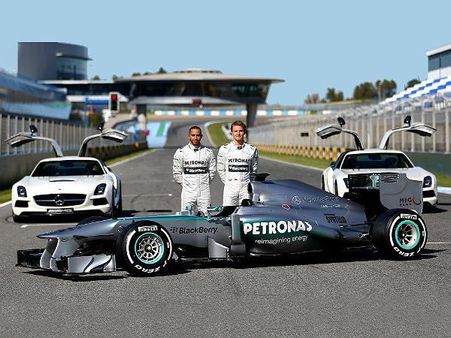 પેટ્રોનાસ એફ1 ટીમનો ઉલ્લેખ કર્યા વગર અધુરી