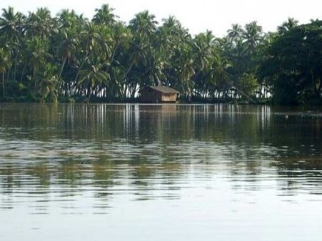 પ્રકૃતિની ગોદમાં વૈભવતાનો અનુભવ એટલે કોવલમ