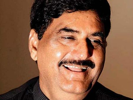 PICS: મુંડે પહેલાં પણ ઘણા નેતા બન્યા છે અકસ્માતનો ભોગ