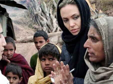 એંજેલિના જોલી - મોસ્ટ વૉન્ટેડ@39