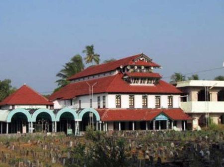 મલિક દીનાર મસ્જિદ