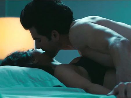 કિસિંગ સીન્સ લીક