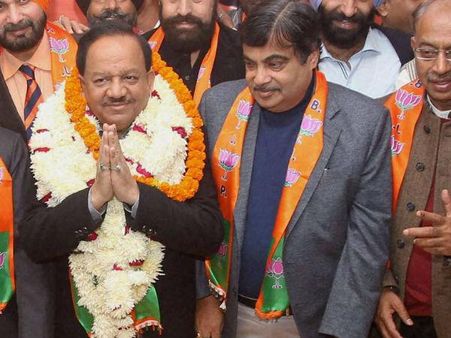 નિતિન ગડકરી- 