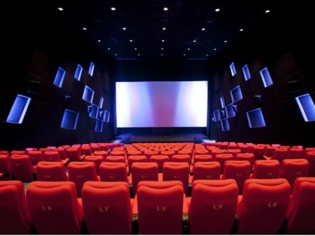 થિયેટરમાં ફ્રીમાં બતાવવામાં આવશે ફિલ્મ, એડમાંથી થશે કમાણી