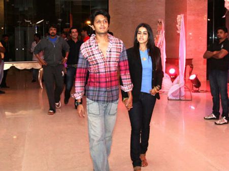 તસવીરોમાં રીતેશ-જેનેલિયા