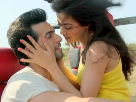 અસહજ હતા જય