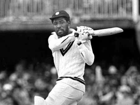 ક્રિકેટ વિશ્વકપ પહેલા ફૂટબોલ