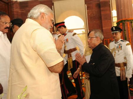 સંસદમાં રાષ્ટ્રપતિ પ્રણવ મુખરજી