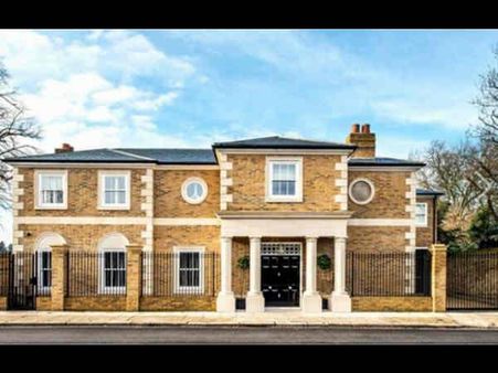 ઘર ખરીદવું પણ બન્યું મોંઘુ. 