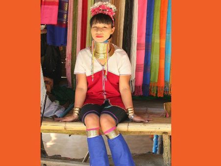 કાંડા અને ઘૂંટણમાં પણ પહેરે છે રિંગ