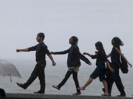 અંગ્રેજી શબ્દ મોનસૂન પુર્તગાલી શબ્દ 