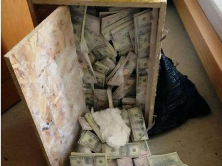 બોક્સ ખુલતા જ ખુલી કિસ્મત, મળ્યા 50 કરોડ