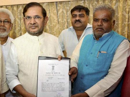 શરદ યાદવ બિહારથી રાજ્યસભા માટે નિર્વિરોધ ચૂંટાઇ આવ્યા