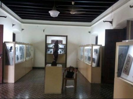 ત્રિપુનિતુરા હિલ પેલેસ