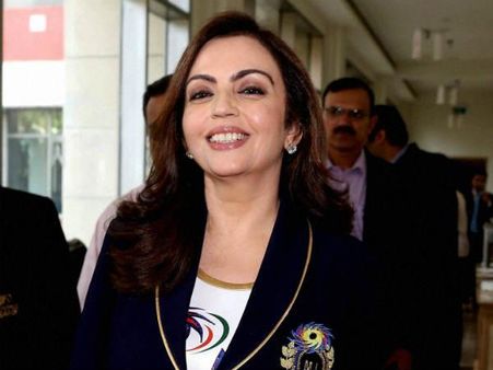 શરીરમાં ભારે હતા નીતા અંબાણી શરીરમાં ભારે હતા નીતા અંબાણી