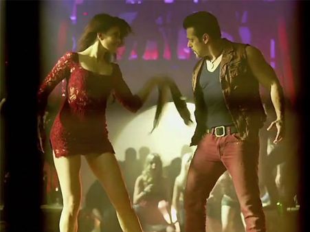 જુમ્મે કી રાત... ગીતની તસવીરી ઝલક જુમ્મે કી રાત... ગીતની તસવીરી ઝલક