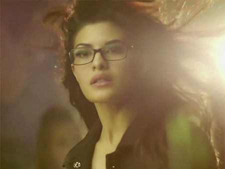 જુમ્મે કી રાત... ગીતની તસવીરી ઝલક જુમ્મે કી રાત... ગીતની તસવીરી ઝલક