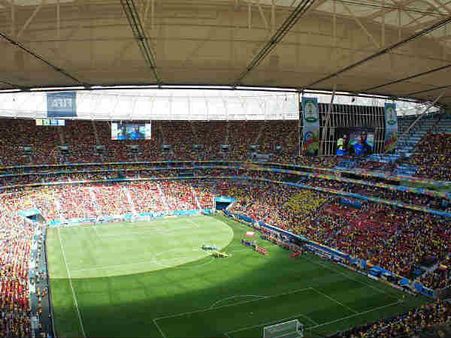 ખચાખચ ભરેલું સ્ટેડિયમ